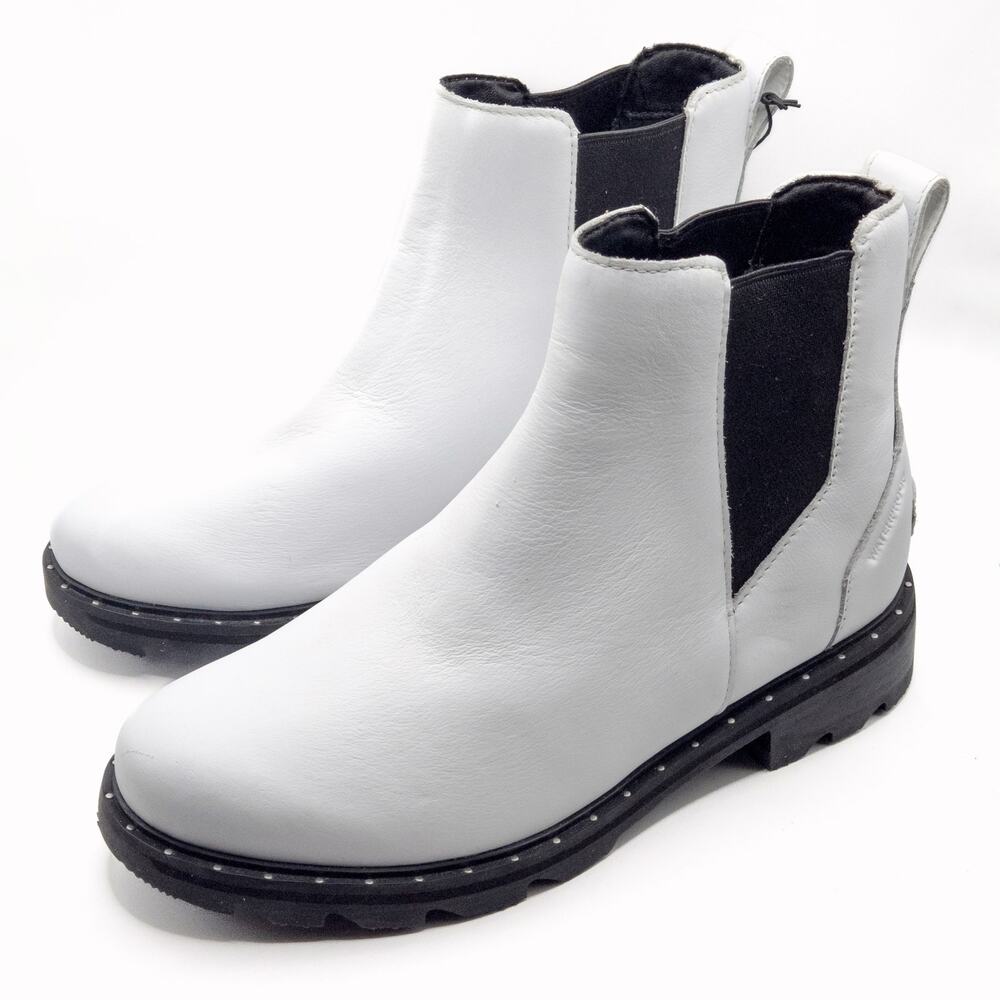 Sorel Chelsea Boots US Size 9 White Lennox Waterproof Lug Sole Pull Tab